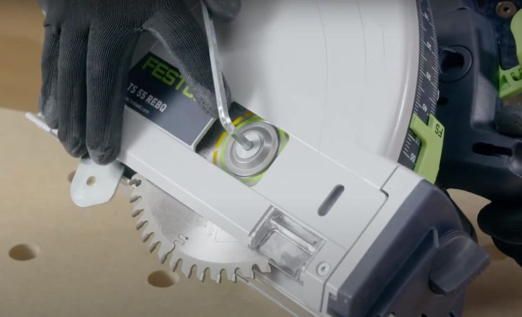 How to Change the Blade on a Festool TS55 Track Saw