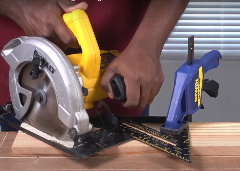 How To Make Perfect Angle Cuts With DIY Circular Saw